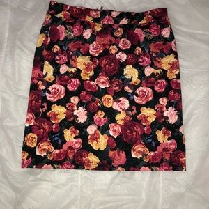 Rose printed skirt